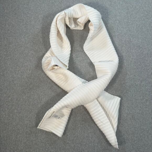 Coldwater Creek Cream Pleated Fleece Scarf 10” X 74” Winter Rectangle - Picture 1 of 5